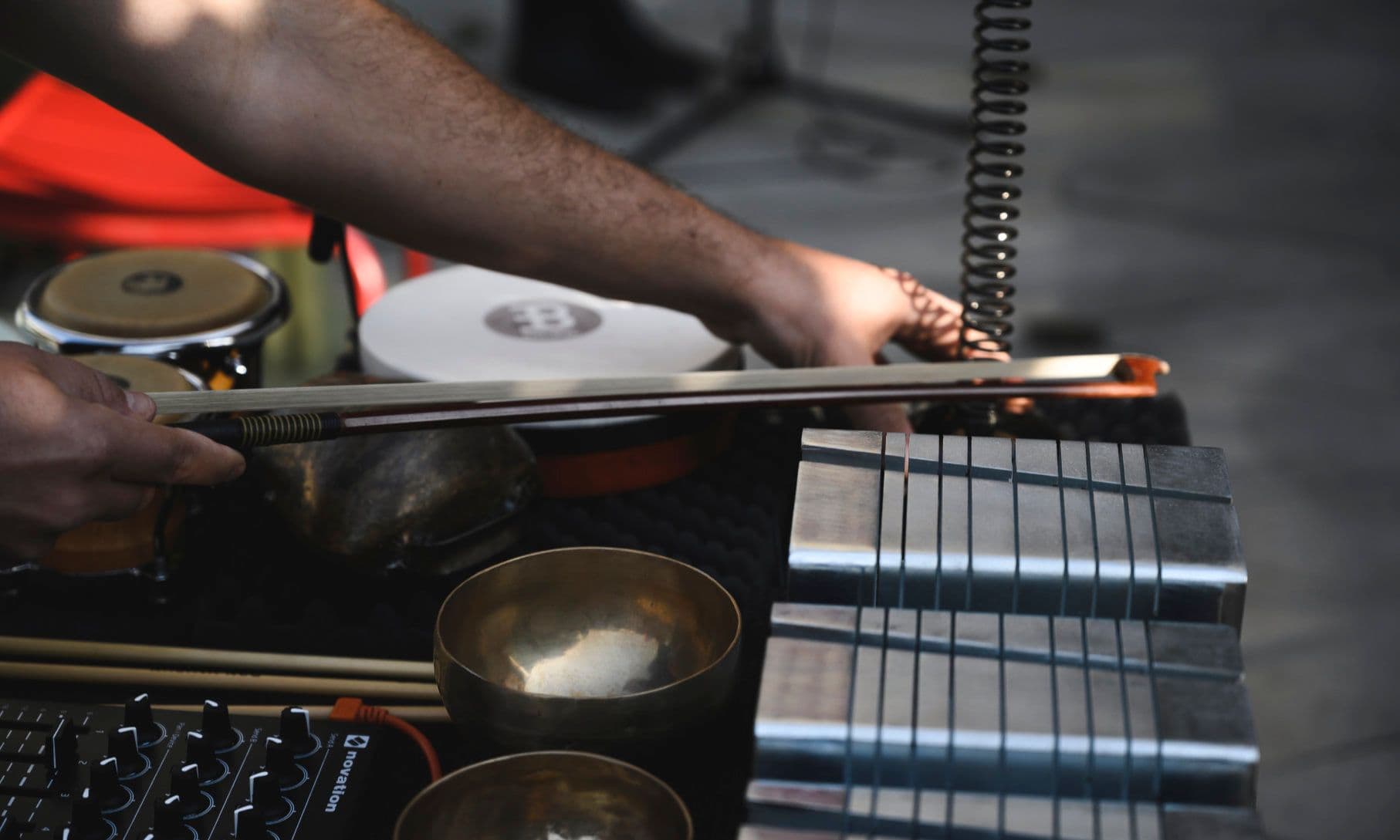 Tom De Cock about his "micro-percussion" research [NL]