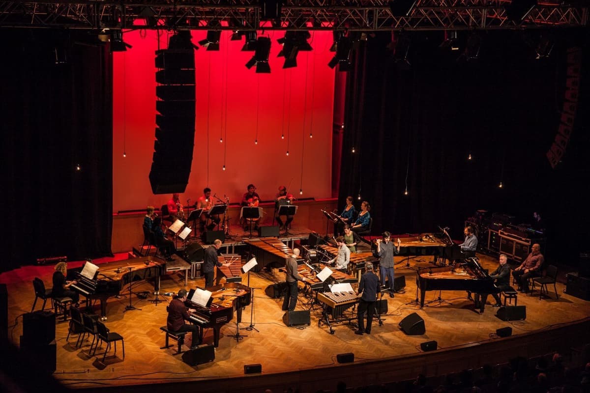 Riley (a rainbow...) | Reich (Eighteen musicians)