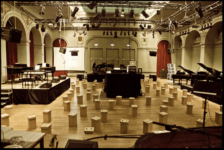 Saint John ( Liquid Room 433, for John Cage)